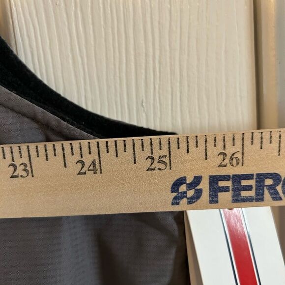 Izod Gray Black Reversible Men’s Zip Vest XL NWT - Picture 9 of 13